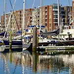 Bizstay Harbour Iii Scheveningen * L'Aia
